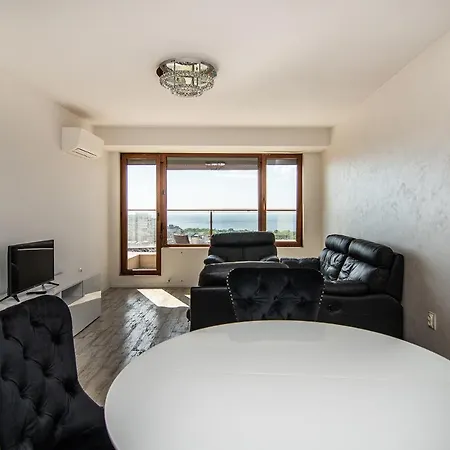 115 Panorama Sea View Апартамент *